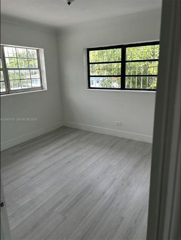 2215 NW 33rd St, Miami, FL 33142