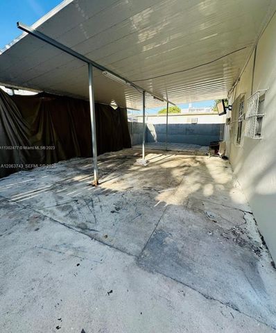 2215 NW 33rd St, Miami, FL 33142