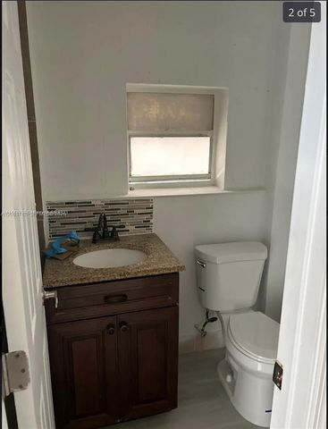 2215 NW 33rd St, Miami, FL 33142