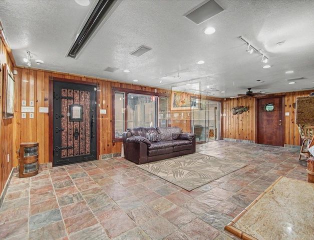219 Daffodil Street, Hot Springs, AR 71913