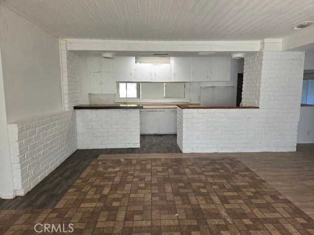 16051 Los Alimos, Granada Hills (los Angeles), CA 91344