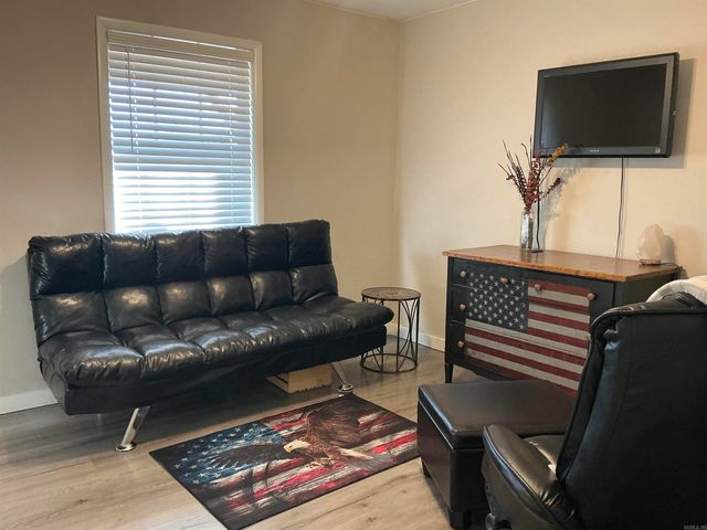 1612 Pinecroft Street, Benton, AR 72019