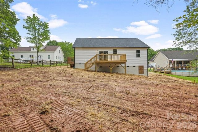 120 Whistling Pines Drive, Statesville, NC 28677