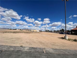21650 Bear Valley Road, Apple Valley, CA 92308