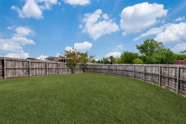 1513 Lone Star Court, Mesquite, TX 75181