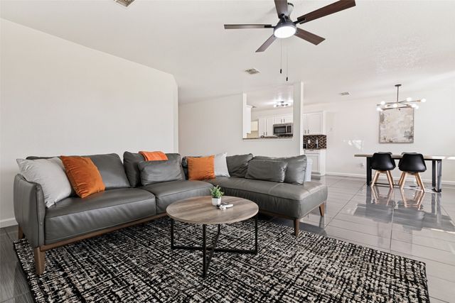 1513 Lone Star Court, Mesquite, TX 75181