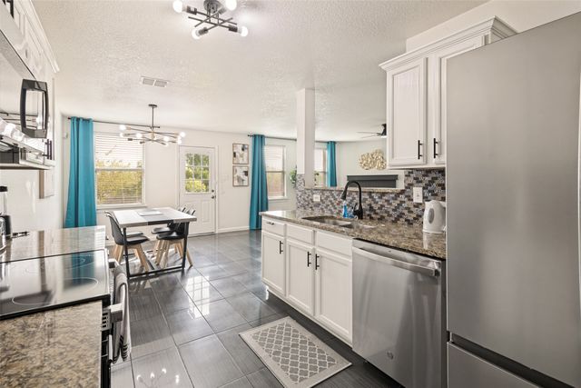 1513 Lone Star Court, Mesquite, TX 75181