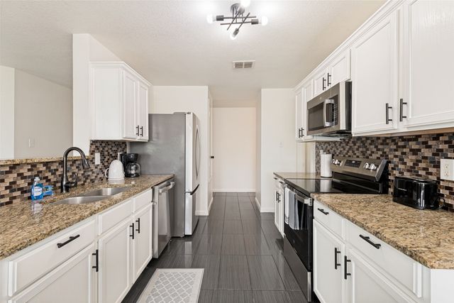 1513 Lone Star Court, Mesquite, TX 75181