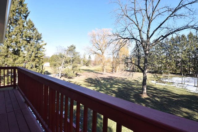 2324 S Brookland ROAD, New Berlin, WI 53151