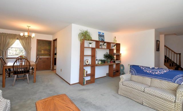 2324 S Brookland ROAD, New Berlin, WI 53151