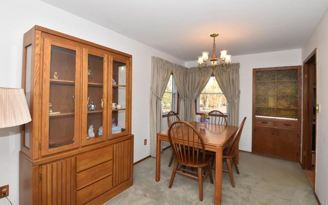 2324 S Brookland ROAD, New Berlin, WI 53151