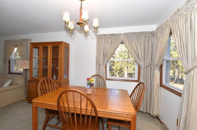 2324 S Brookland ROAD, New Berlin, WI 53151