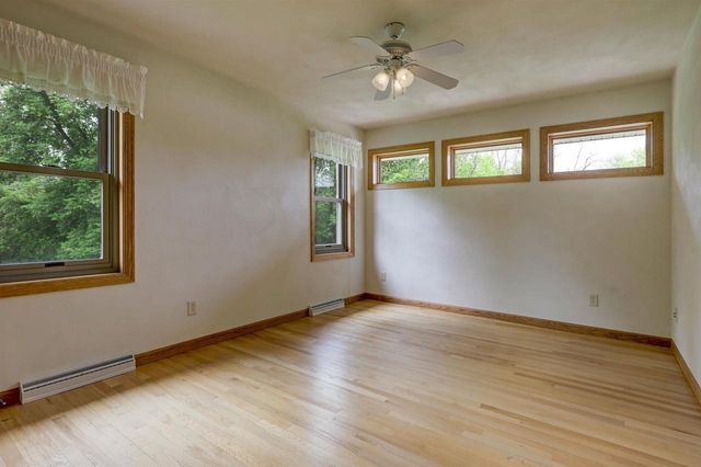 N974 JOEYS PLACE, Greenville, WI 54942