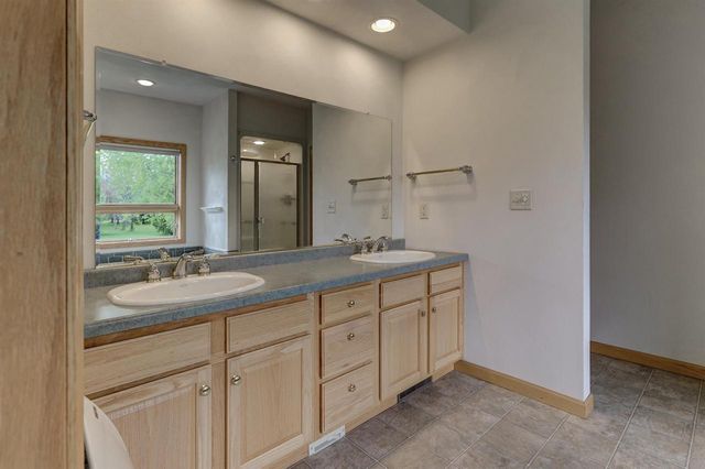 N974 JOEYS PLACE, Greenville, WI 54942
