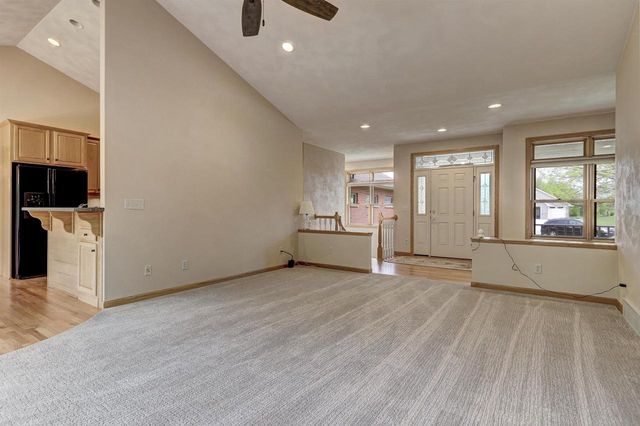 N974 JOEYS PLACE, Greenville, WI 54942