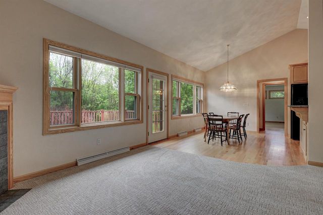 N974 JOEYS PLACE, Greenville, WI 54942