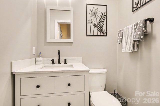 130 Eagle Drive, New London, NC 28127