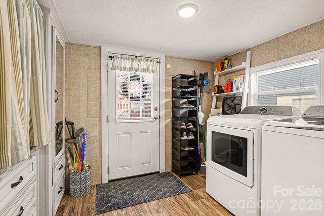 130 Eagle Drive, New London, NC 28127