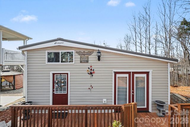 130 Eagle Drive, New London, NC 28127