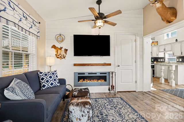 130 Eagle Drive, New London, NC 28127