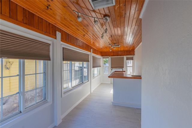 944 BRUCE AVENUE, Clearwater Beach, FL 33767