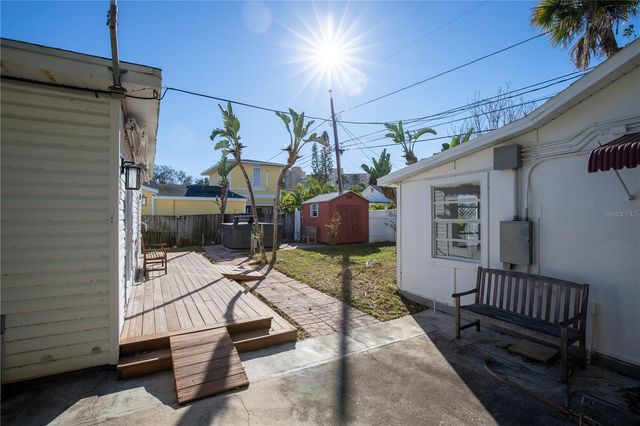 944 BRUCE AVENUE, Clearwater Beach, FL 33767
