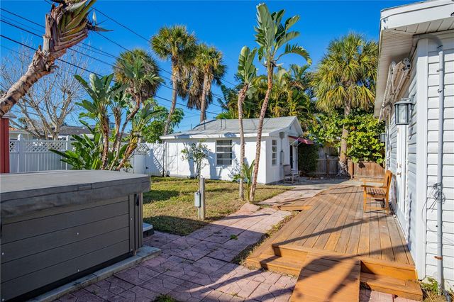 944 BRUCE AVENUE, Clearwater Beach, FL 33767