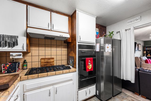 42902 Sachs Drive, Lancaster, CA 93536