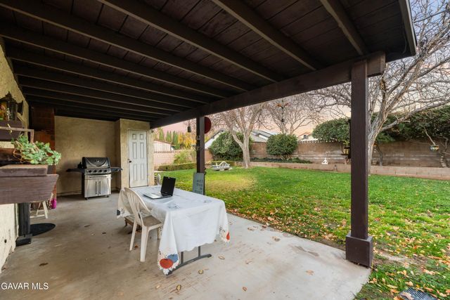 42902 Sachs Drive, Lancaster, CA 93536