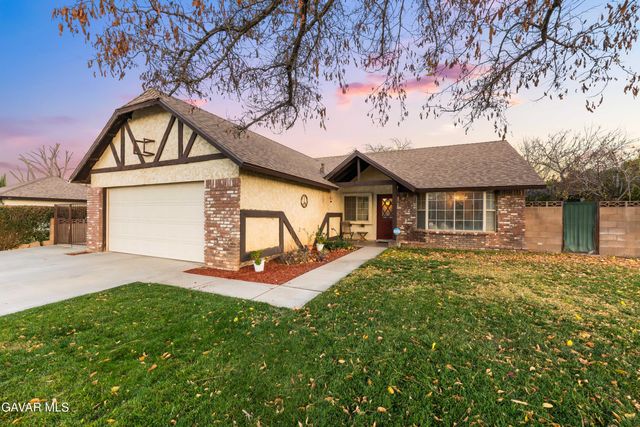 42902 Sachs Drive, Lancaster, CA 93536