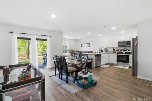 7874 N Pocono Drive, Citrus Springs, FL 34434