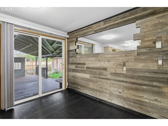 777 60TH St, Springfield, OR 97478