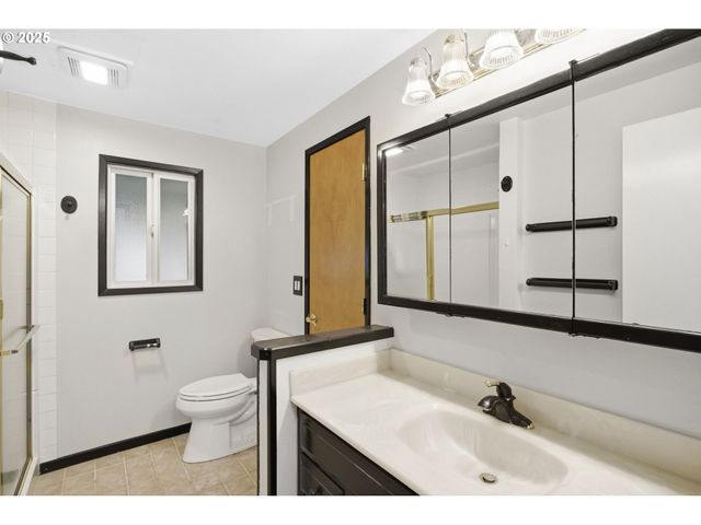 777 60TH St, Springfield, OR 97478