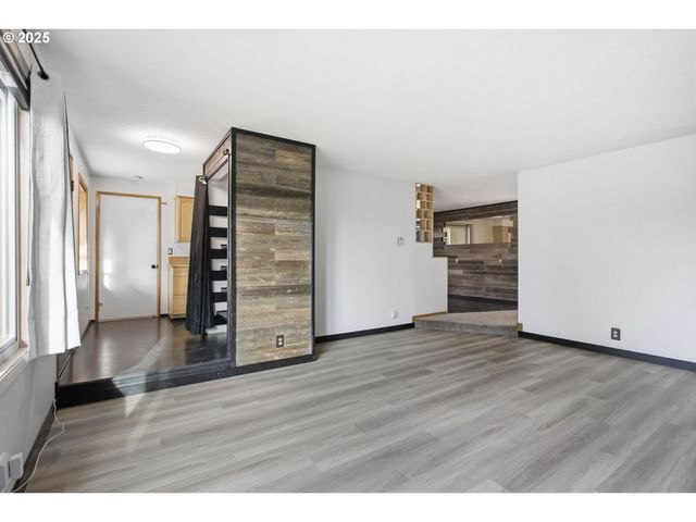 777 60TH St, Springfield, OR 97478