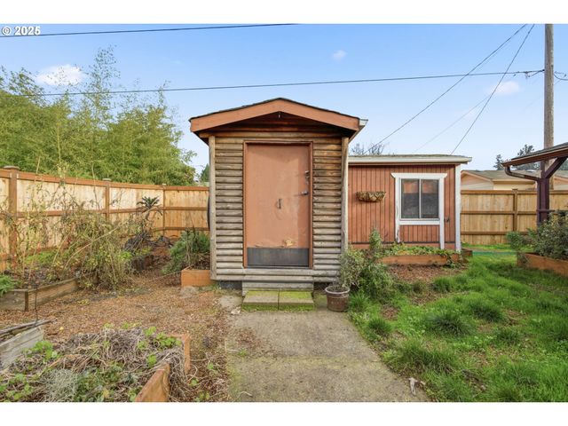 777 60TH St, Springfield, OR 97478