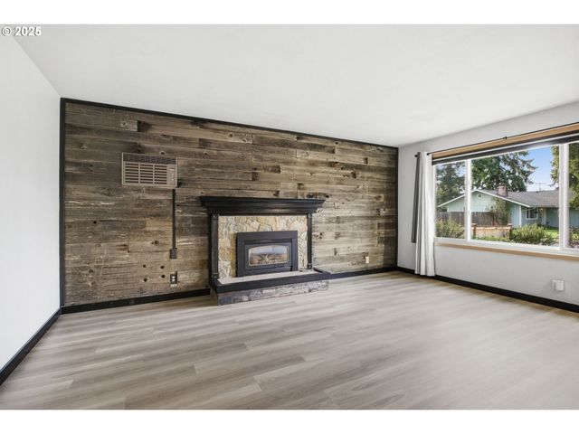 777 60TH St, Springfield, OR 97478