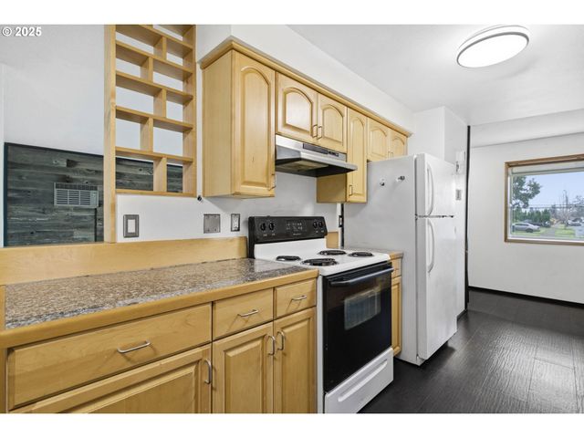 777 60TH St, Springfield, OR 97478