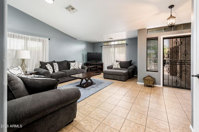 5045 W NANCY Lane, Laveen, AZ 85339