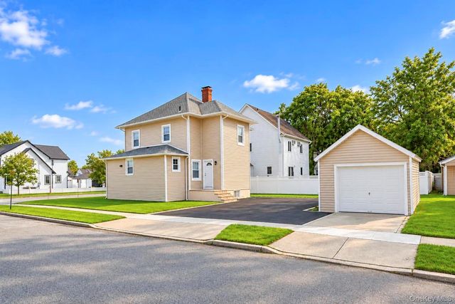 236 Plainview Road, Hicksville, NY 11801