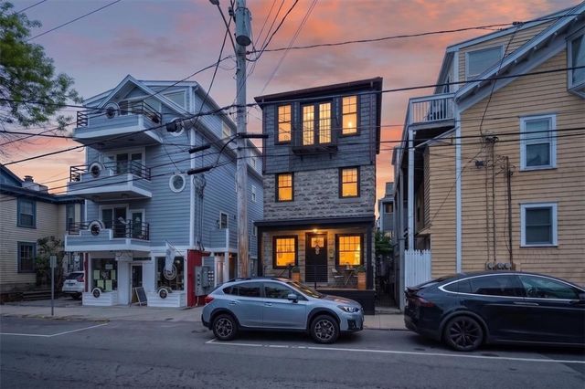 494 Thames St Street, Newport, RI 02840
