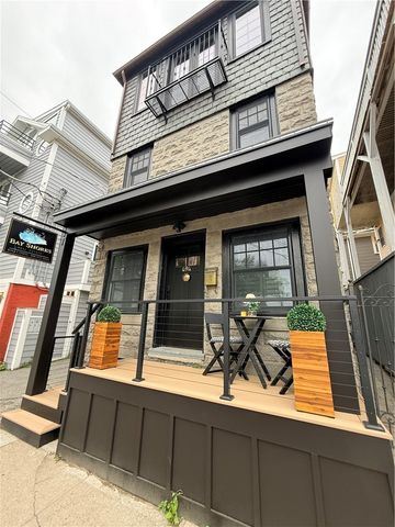 494 Thames St Street, Newport, RI 02840