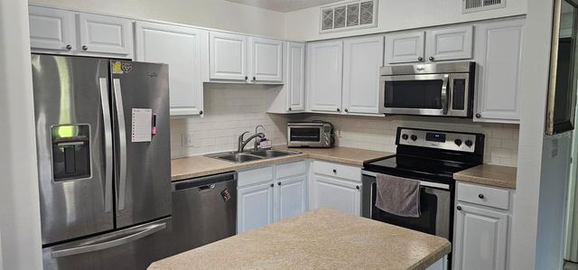 320 FORESTWAY CIRCLE 107, Altamonte Springs, FL 32701