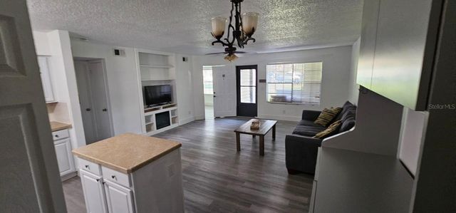 320 FORESTWAY CIRCLE 107, Altamonte Springs, FL 32701