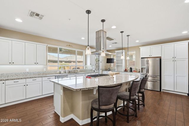 3392 E MYRTABEL Way, Gilbert, AZ 85298