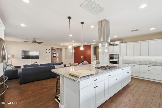 3392 E MYRTABEL Way, Gilbert, AZ 85298