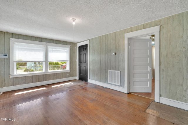 1217 Kentucky Avenue, Bristol, TN 37620