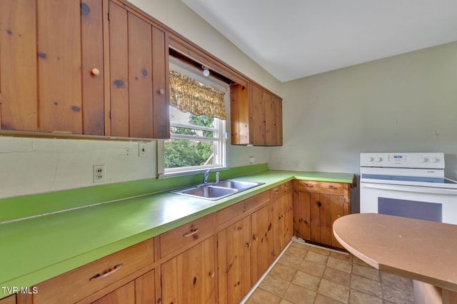 1217 Kentucky Avenue, Bristol, TN 37620