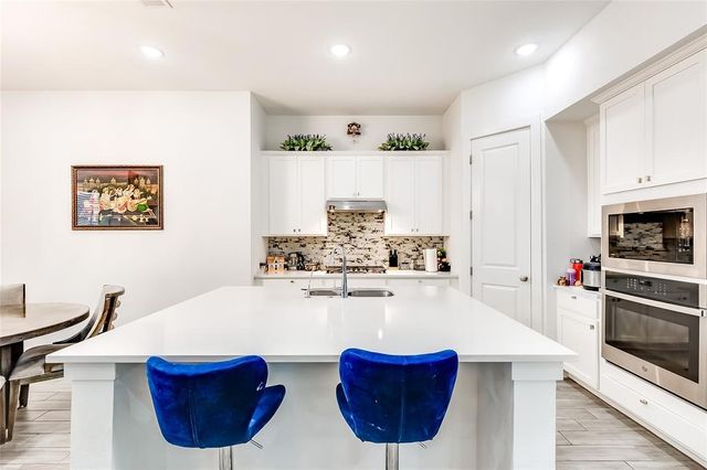 833 Whitetail DR, Round Rock, TX 78681