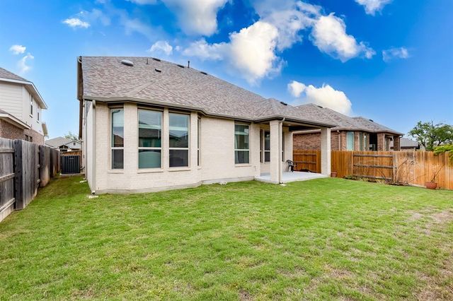 833 Whitetail DR, Round Rock, TX 78681