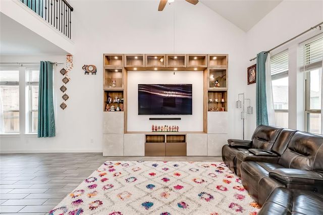 833 Whitetail DR, Round Rock, TX 78681